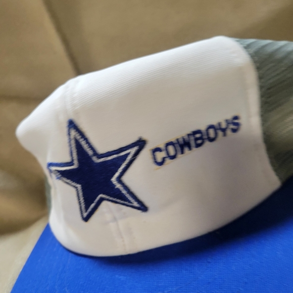Vintage 80s Dallas Cowboy's NFL Trucker Hat (Made In U.S.A.) - Picture 3 of 7